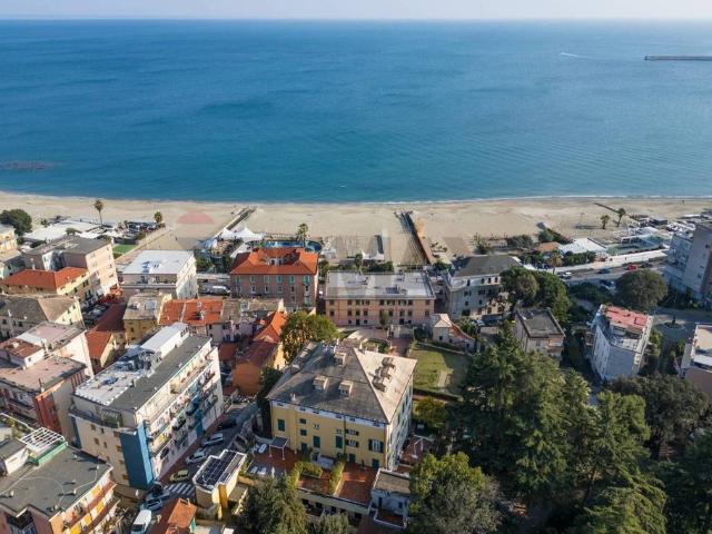Attico di prestigio di 150 mq in vendita VIA REPETTO, 104, Albissola Marina, Liguria