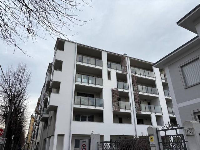 Attico di prestigio in vendita Corso Vittorio Veneto, 20, Savigliano, Piemonte