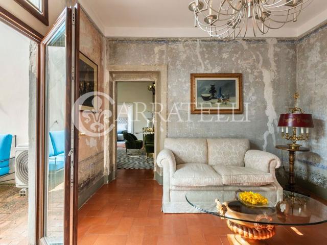 Attico di prestigio in vendita Firenze, Italia