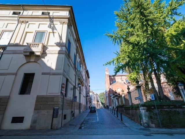 Attico di prestigio in vendita Stradella Santa Corona, Vicenza, Veneto