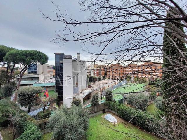 Attico di prestigio in vendita Via Caio Ateio Capitone, Roma, Lazio