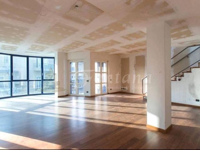 Attico di prestigio in vendita Via Spartaco, Milano, Lombardia