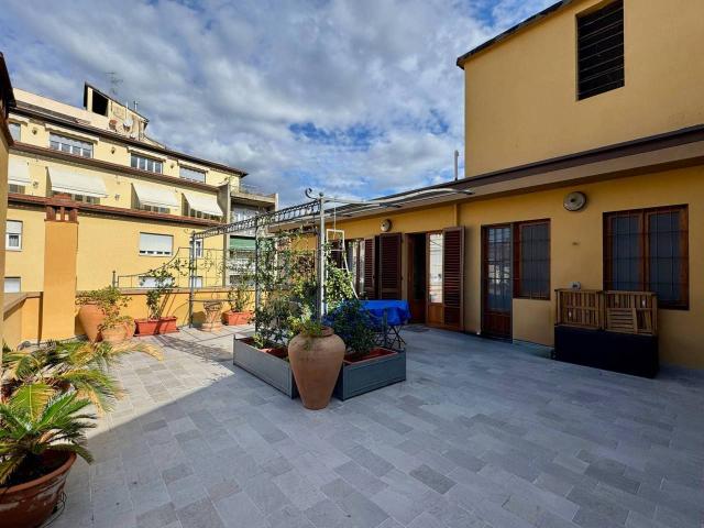 Attico in affitto a Firenze