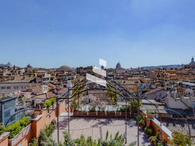 Attico in affitto a Roma