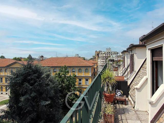 Attico in affitto Milano via Rossini angolo via Vivaio