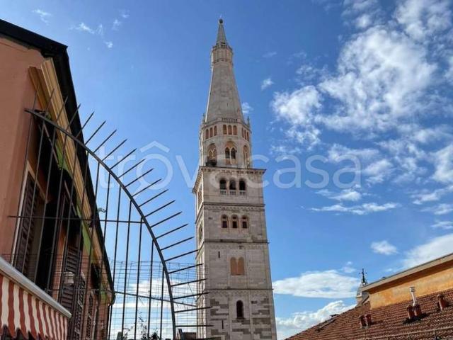 Attico in vendita a Modena, Centro Storico