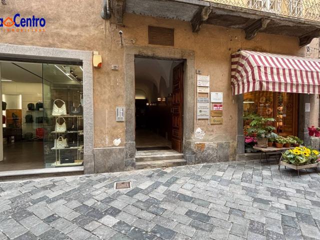 Attico in vendita a Aosta, Centro