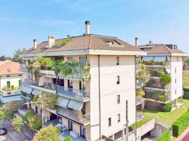 Attico in vendita a Busto Arsizio via Caprera, 28, Tribunale