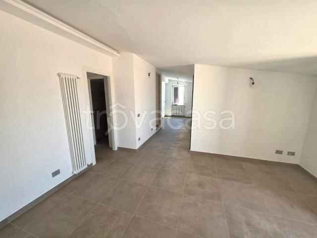 Attico in vendita a Castel Gandolfo largo Sant'Eugenio, 29, Pavona
