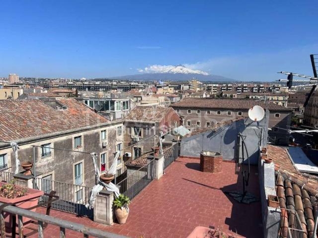 Attico in vendita a Catania, Centro Storico