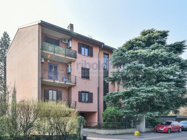 ATTICO in VENDITA a CESANO MADERNO di 4 vani