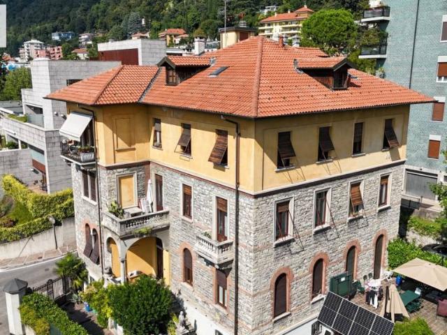 Attico in vendita a Como, Valduce Crispi