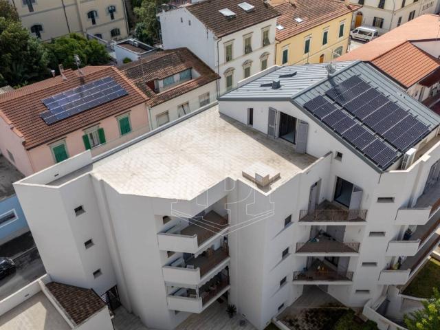 Attico in vendita a Empoli 230m² Empoli