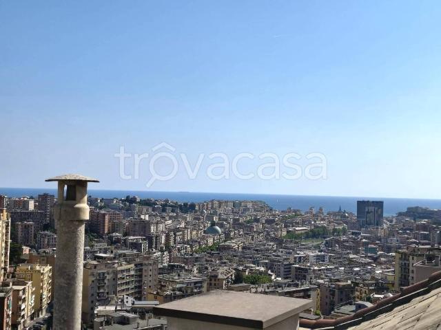 Attico in vendita a Genova via Aurelio Robino, 89, Marassi