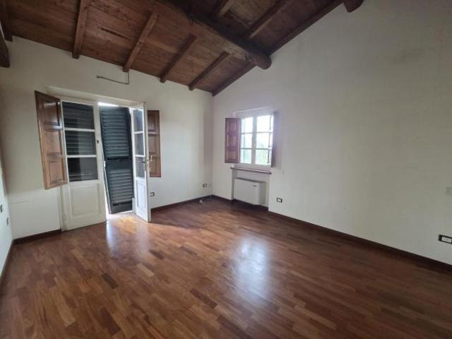 Attico in vendita a Picciorana Lucca 60 mq Rif: 1411793