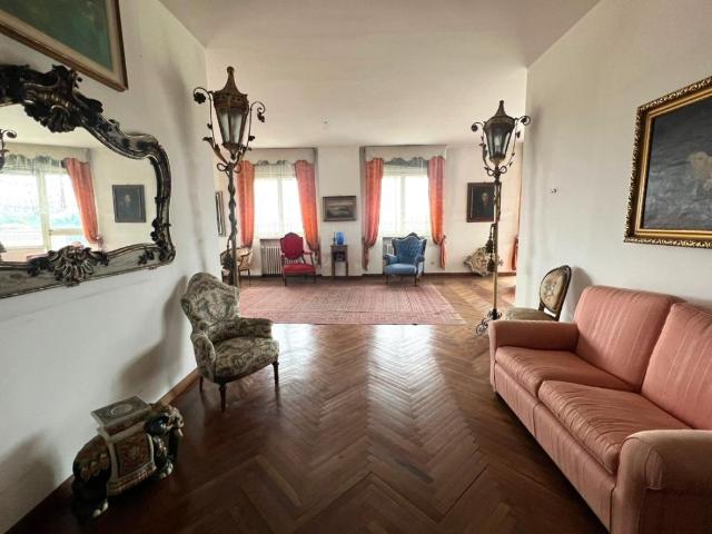 Attico in vendita a Reggio Emilia