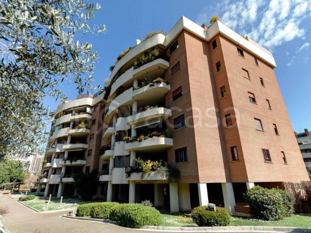 Attico in vendita a Roma via Madrid, 155, Rinnovamento
