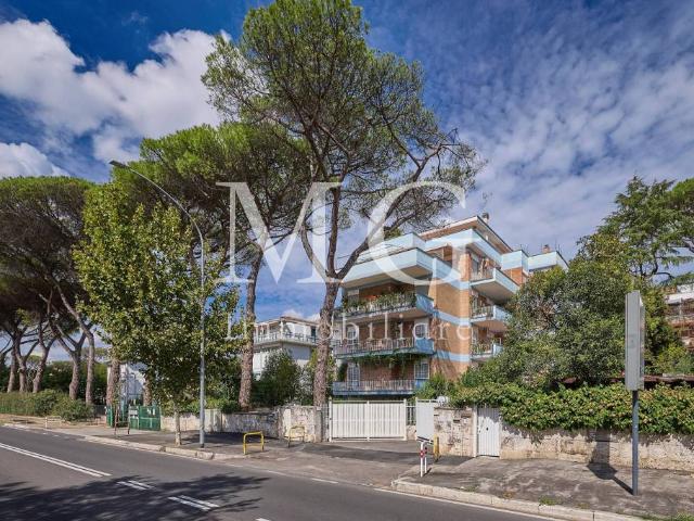 Attico in vendita a Roma via Cassia, 950, Grottarossa Saxa Rubra