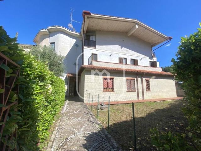 Attico in vendita a San Vito Romano viale Paolo VI