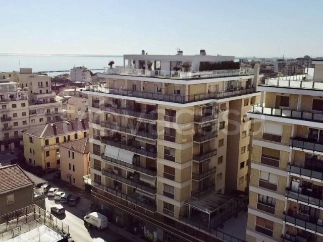 Attico in vendita a San Benedetto del Tronto via Abruzzi, 26