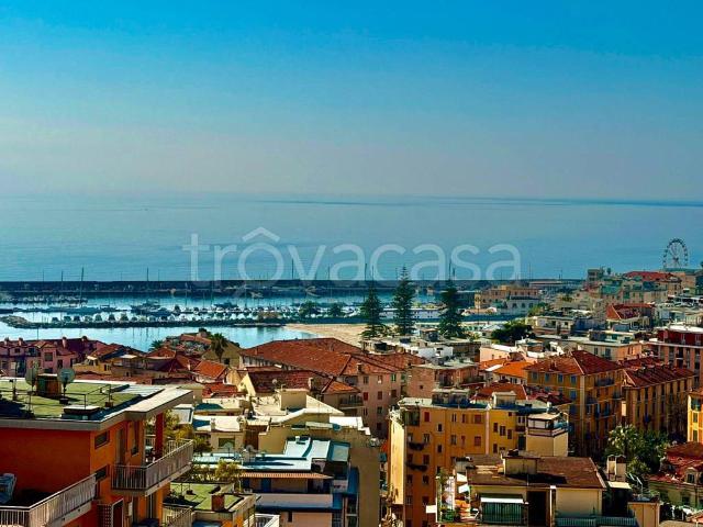 Attico in vendita a Sanremo, Ospedale