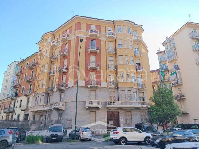 Attico/mansarda in vendita a Torino via Prospero Richelmy, 11, Nizza Millefonti