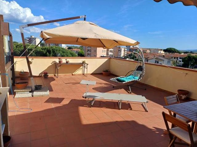 Attico in vendita a Venturina Terme Campiglia Marittima 207 mq Rif: 1413938