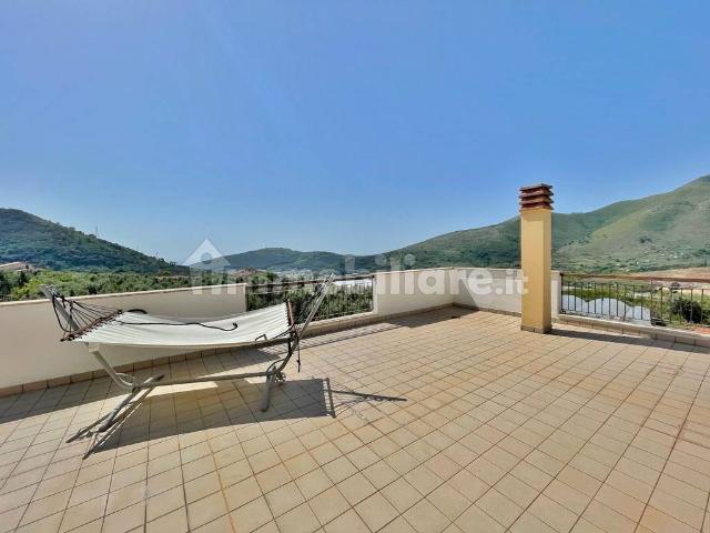Attico ottimo stato, 120 m², Itri