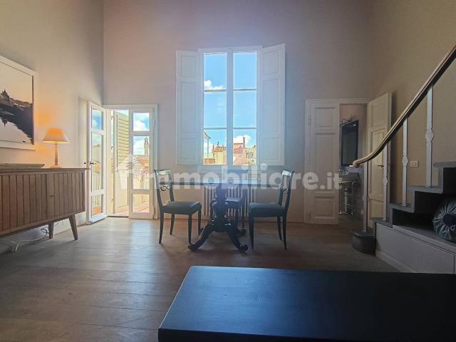 Attico ottimo stato, 60 m², Santa Croce, Firenze