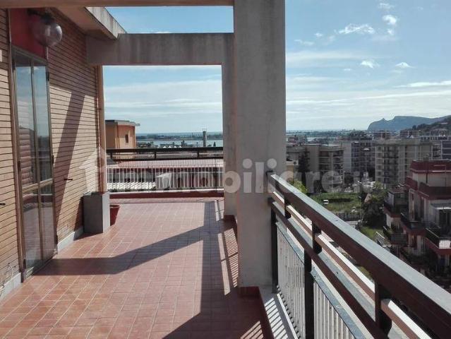 Attico ottimo stato, 85 m², Genneruxi, Cagliari