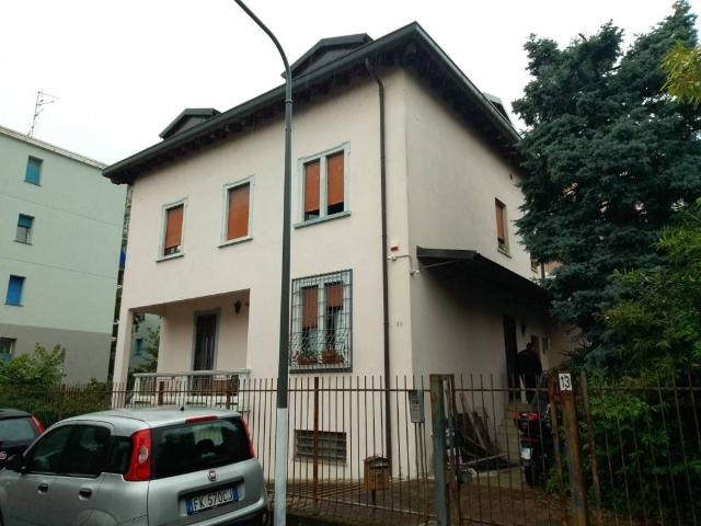 Attico / Mansarda in affitto a Milano MI