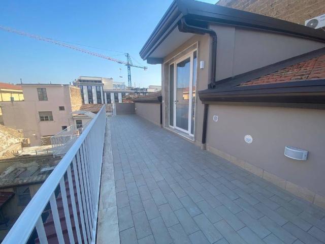 Attico / Mansarda in affitto a Caserta CE