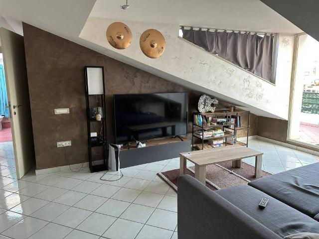 Attico / Mansarda in affitto a Caserta CE