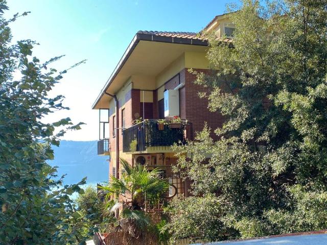 Attico / Mansarda in affitto a Castel Gandolfo RM