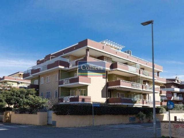 Attico / Mansarda in affitto a Pomezia RM