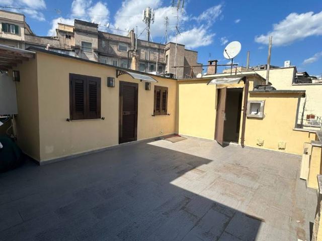 Attico / Mansarda in affitto a Roma RM
