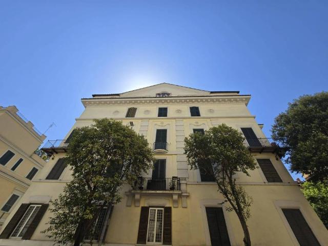 Attico / Mansarda in affitto a Roma RM