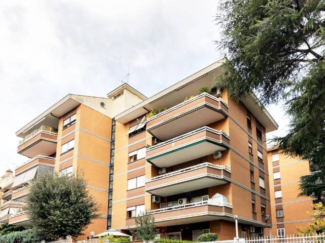 Attico / Mansarda in affitto a Roma RM