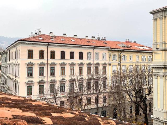 Attico / Mansarda in affitto a Trieste TS