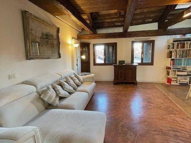 Attico / Mansarda in affitto a Venezia VE