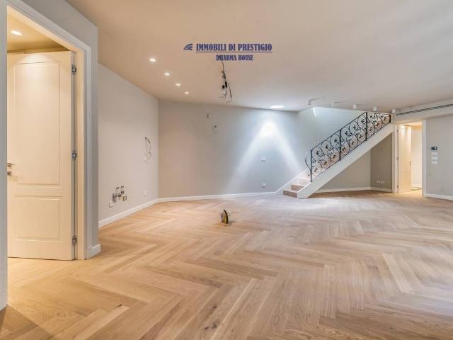 Attico / Mansarda in vendita a Milano MI