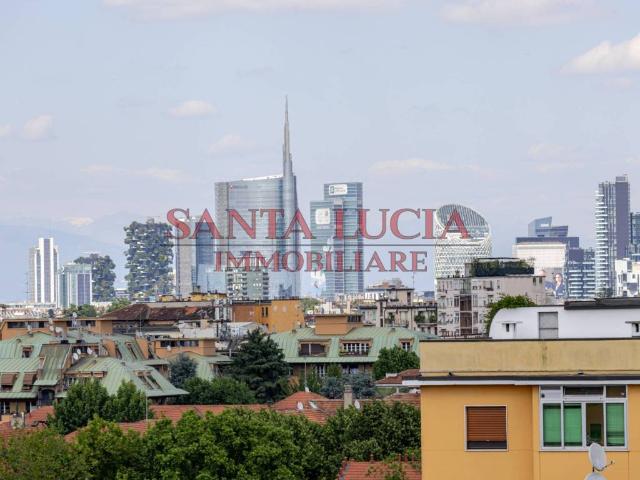 Attico / Mansarda in vendita a Milano MI
