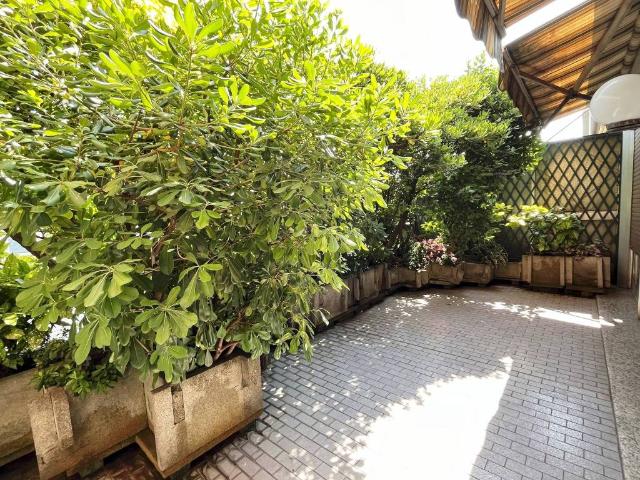 Attico / Mansarda in vendita a Milano MI