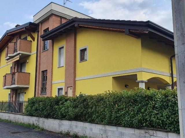 Attico / Mansarda in vendita a Origgio VA