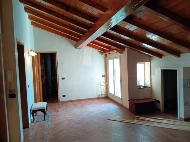 Attico / Mansarda in vendita a Aci Catena CT