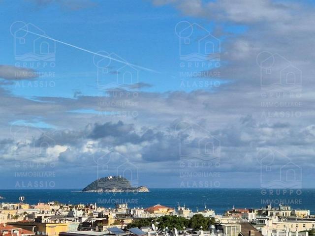 Attico / Mansarda in vendita a Alassio SV
