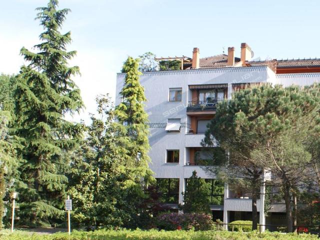 Attico / Mansarda in vendita a Arese MI