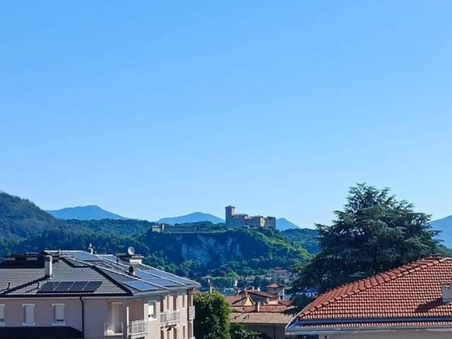 Attico / Mansarda in vendita a Arona NO