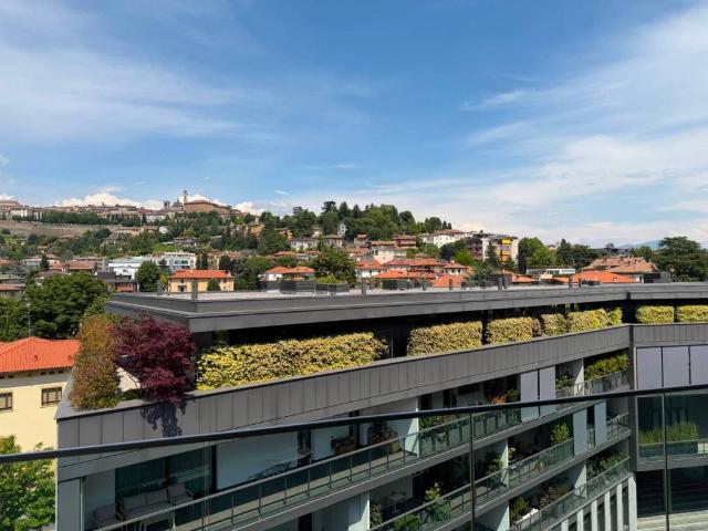 Attico / Mansarda in vendita a Bergamo BG