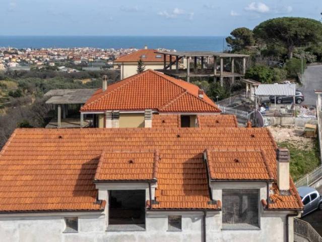 Attico / Mansarda in vendita a Borghetto Santo Spirito SV